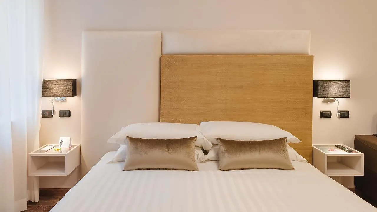 Etruska Luxury Trastevere Guesthouse Rome